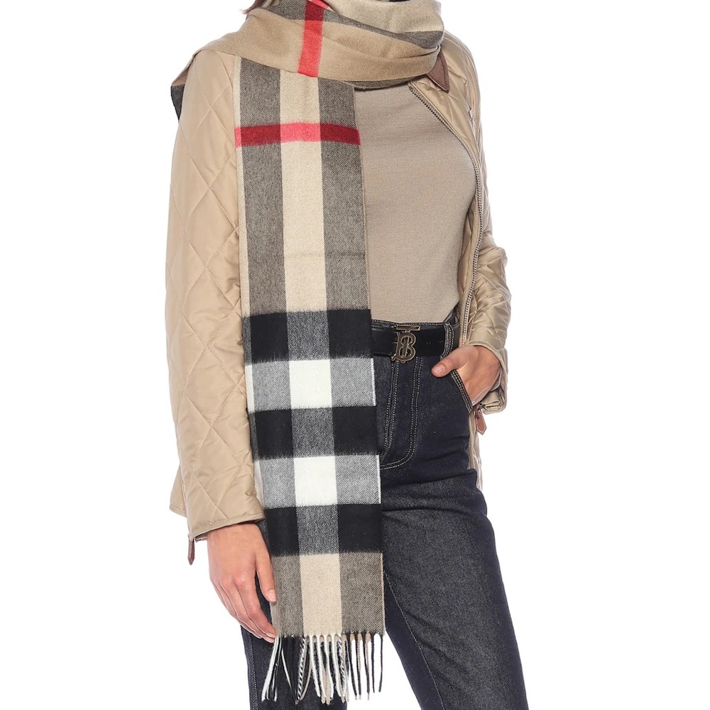 NEW 💕 XL BURBERRY LONDON Half Mega Giant Check Cashmere Fall Scarf Shawl Wrap - Picture 2 of 13